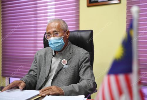 DATUK DR BAHARI CHE AWANG