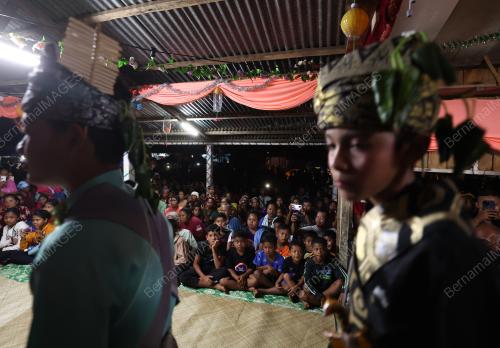 BERSUNAT SUKU KAUM JAHUT