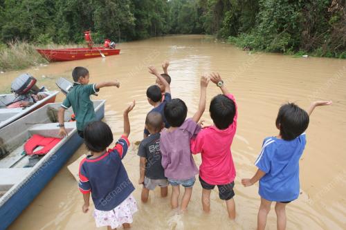 PH15_01022011_BANJIR