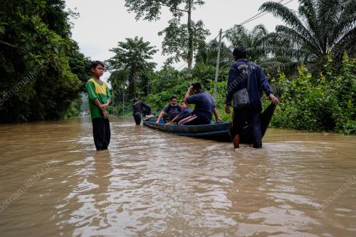 TINJAUAN BANJIR DAN HUJAN LEBAT