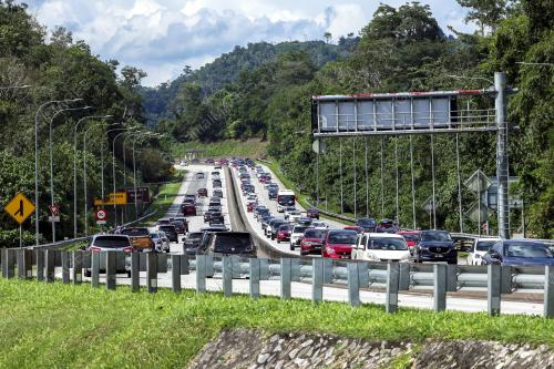 TRAFIK SESAK MENGHALA KUALA LUMPUR