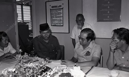 MOHD NAJIB TUN ABDUL RAZAK
