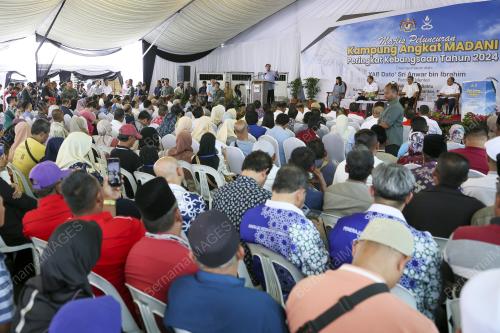 DATUK SERI ANWAR IBRAHIM