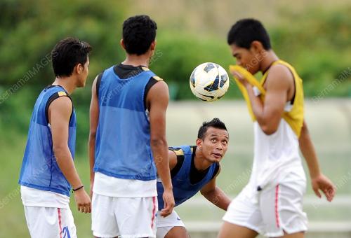 PH15_10092013_HARIMAU_LATIHAN