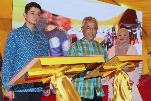 AL-SULTAN ABDULLAH RI'AYATUDDIN AL-MUSTAFA BILLAH SHAH