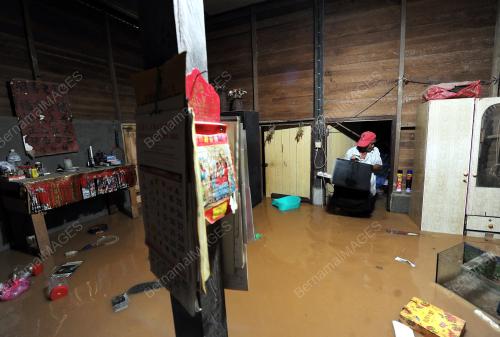 PH15_24012017_BANJIR