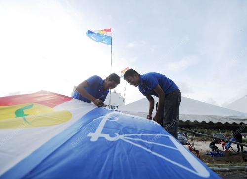 PH15_24042015_BENDERA