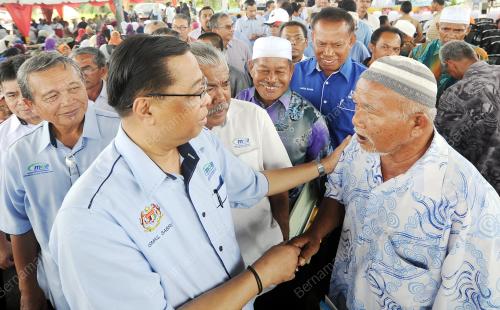 PH15_26042015_ISMAIL_PETANI