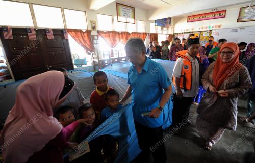 PH15_28012017_BANJIR