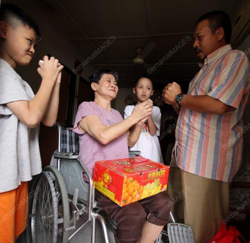 PH16_01022011_SUMBANGAN