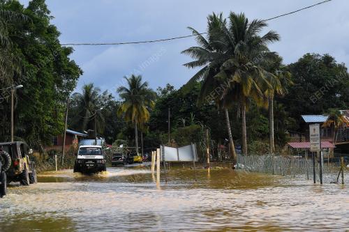 KUALA TRIANG DILANDA BANJIR GELOMBANG KEDUA