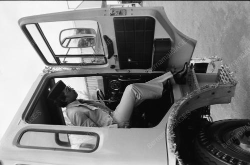 KERETA TOMAN