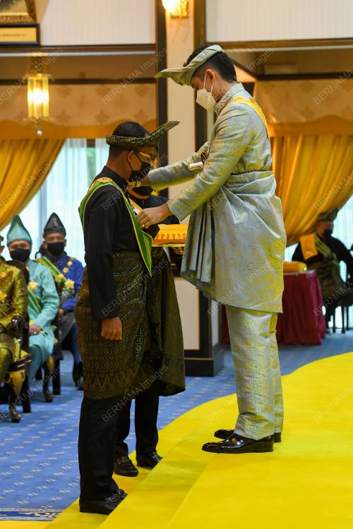 TENGKU HASSANAL IBRAHIM ALAM SHAH AL-SULTAN ABDULLAH 