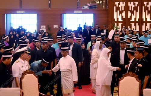 PH16_21062019_AGONG_BN201906202652