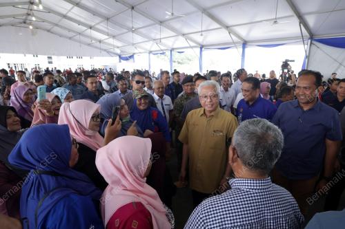 DATUK SERI ISMAIL SABRI YAAKOB