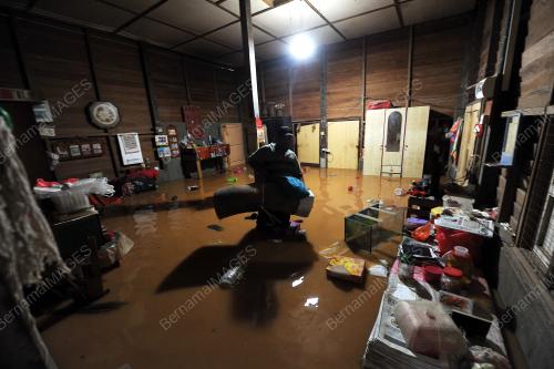 PH16_24012017_BANJIR