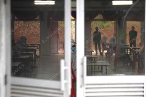 PELAJAR SYUJUD SYUKUR HARI TERAKHIR SPM 2020
