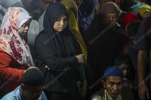 LIMA SEKLUARGA MAUT DALAM KEBAKARAN