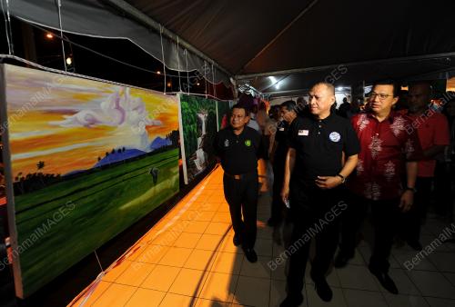 PH16_27082017_NAZRI