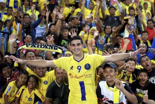 PH16_27092013_BOLA