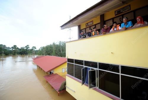 PH16_28012017_BANJIR