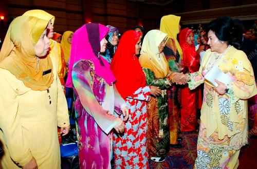 PH16_28062012_ROSMAH