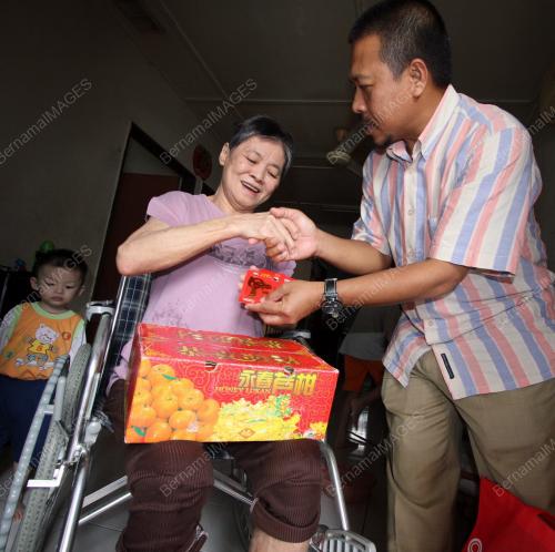 PH17_01022011_SUMBANGAN