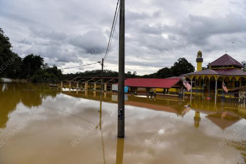 KUALA TRIANG DILANDA BANJIR GELOMBANG KEDUA