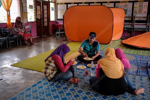 TINJAUAN BANJIR DAN HUJAN LEBAT