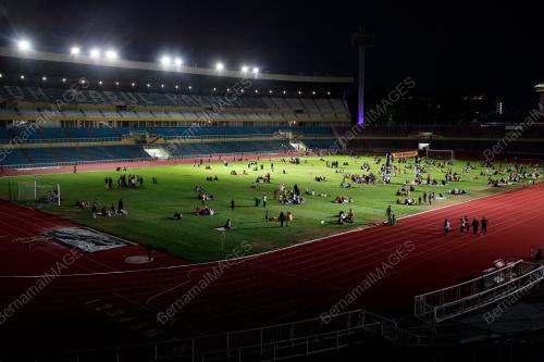 BERBUKA PUASA DI STADIUM DARUL MAKMUR