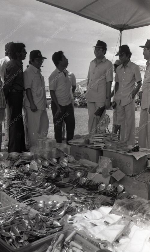 MOHD NAJIB TUN RAZAK
