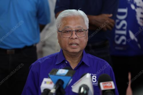 DATUK SERI ISMAIL SABRI YAAKOB