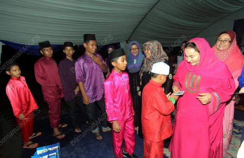 PH17_11062016_ROSMAH