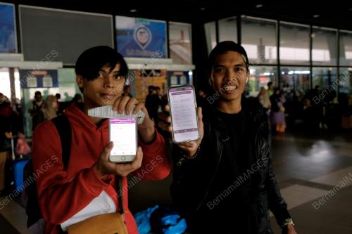 TINJAUAN DI TERMINAL BAS TSK