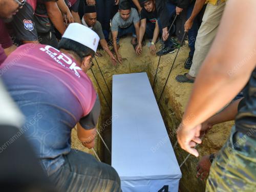 TRAGEDI NAHAS PESAWAT ELMINA