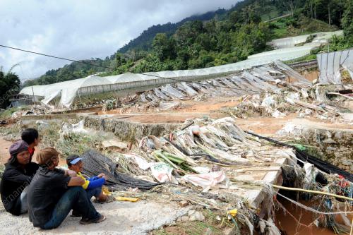 PH17_23102013_BANJIR_LUMPUR