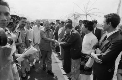SUHARTO