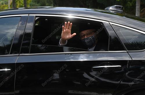 DATUK SERI ISMAIL SABRI YAAKOB