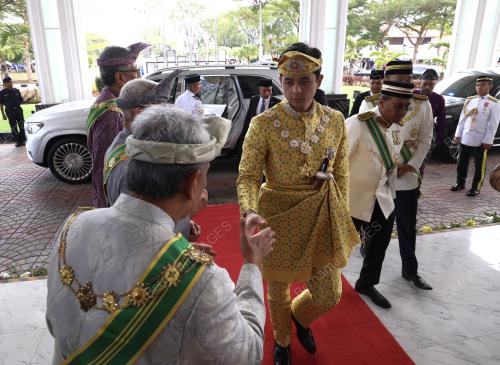 TENGKU HASSANAL IBRAHIM ALAM SHAH
