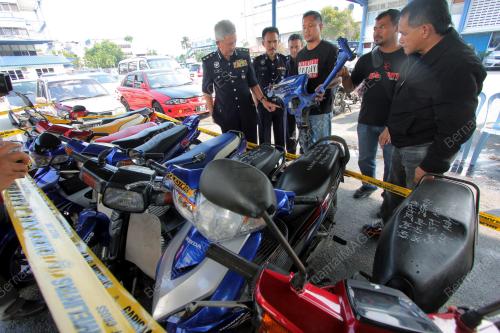 PH18_02102014_MOTOSIKAL