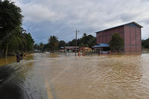 KUALA TRIANG DILANDA BANJIR GELOMBANG KEDUA
