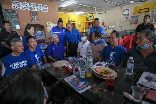 DATUK SERI ISMAIL SABRI YAAKOB