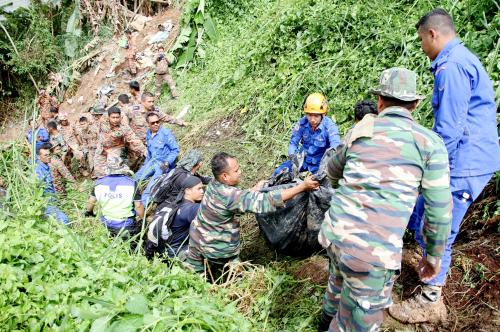 PH18_07114_BANJIR_MANGSA_07112014