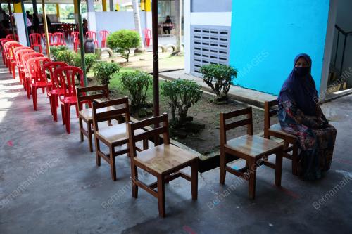 PUSTA MENGUNDI PRU15 DUN TIOMAN LENGANG