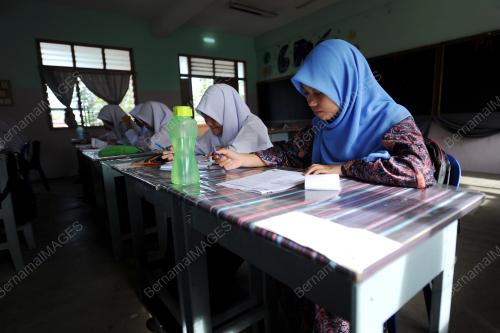 PH18_12012015_SEKOLAH