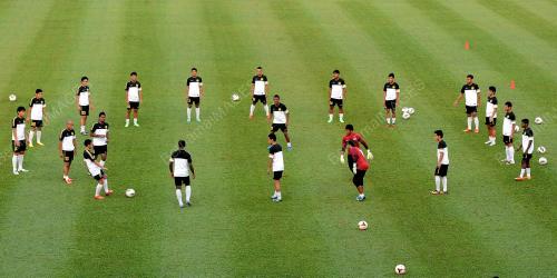 PH18_13092013_BOLA