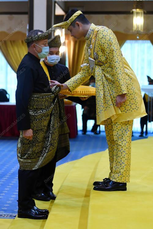 TENGKU HASSANAL IBRAHIM ALAM SHAH AL-SULTAN ABDULLAH