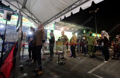 RESTORAN IKAN BAKAR KAMPUNG TANJONG LUMPUR