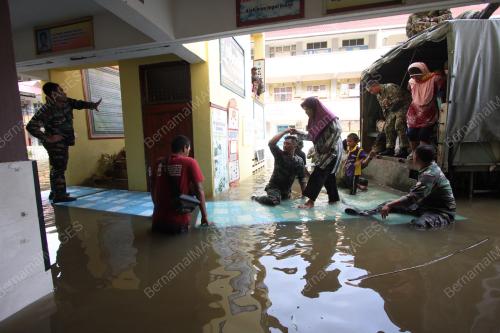 PH18_26012017_BANJIR