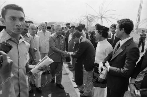 SUHARTO